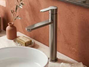 Låg tvättställsblandare Arcos Titan