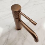 Låg handfatsblandare Lungo Diamond Borstad koppar - Bild 5