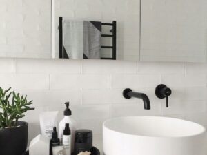 Inbyggd duschblandare Lungo Svart + BOX