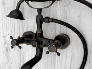 Badkarsblandare Retro Svart Patinerad – detaljbild